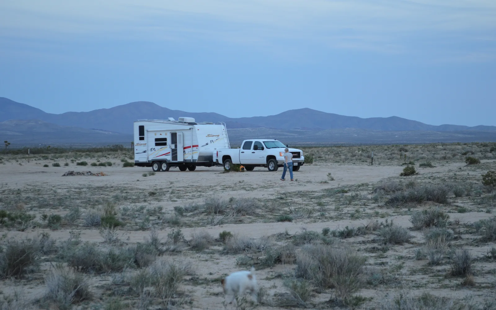 Desert landscape with mountains and scrubland typical of the Coachella Valley region in California
